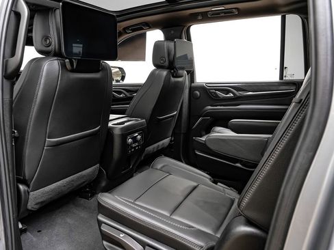 Used 2024 GMC Yukon XL Denali w/ Max Trailering Package image 36