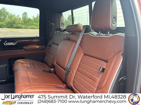Used 2024 GMC Sierra 3500 Denali Ultimate AWD/4WD image 13