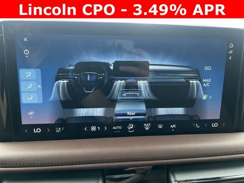 Certified 2025 Lincoln Aviator Reserve w/ Luxury Package image 23