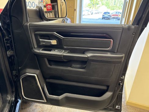 Used 2020 RAM 2500 Laramie image 16