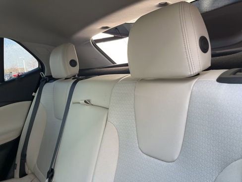 Used 2024 Buick Encore GX Preferred w/ Comfort Package image 9