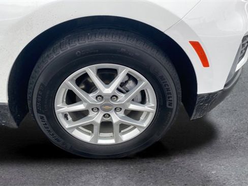 Used 2023 Chevrolet Equinox LT image 20