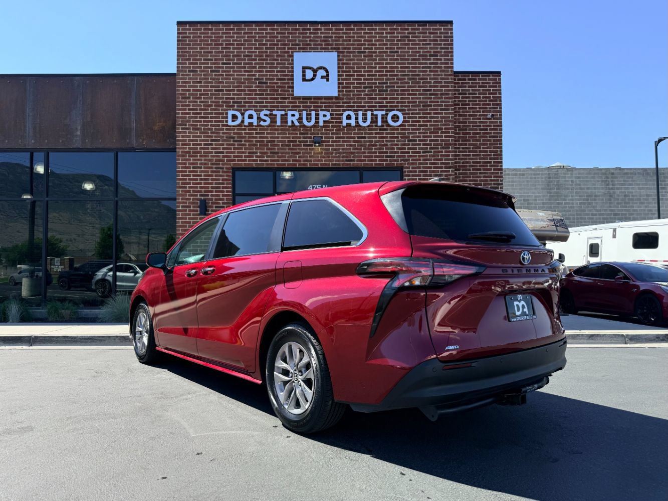 Used 2022 Toyota Sienna XLE AWD/4WD image 6
