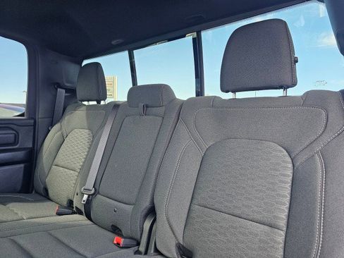 New 2026 RAM 1500 Express AWD/4WD image 17