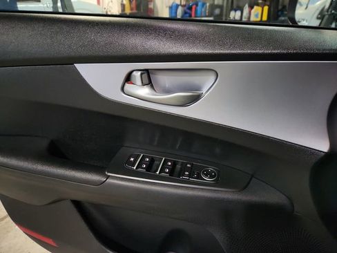 Used 2022 Kia Forte Sedan image 15