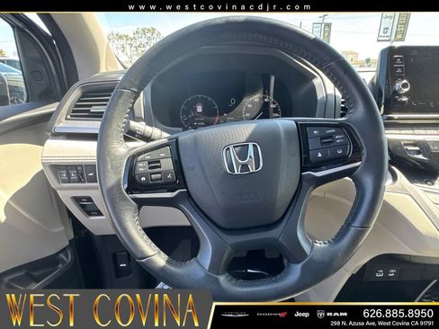 Used 2025 Honda Odyssey EX-L image 25
