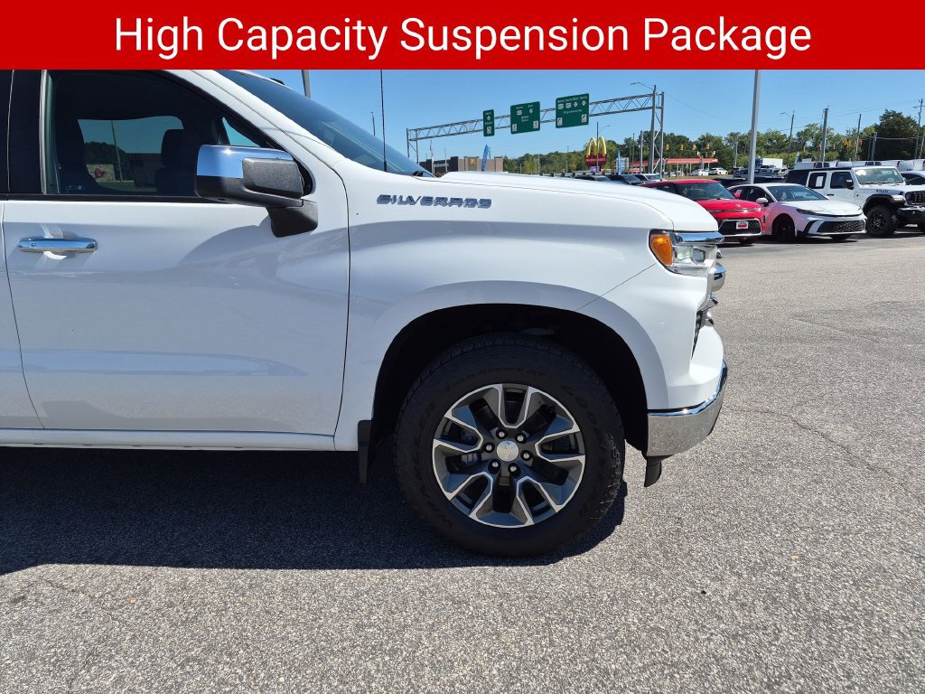 Certified 2023 Chevrolet Silverado 1500 LT AWD/4WD image 11