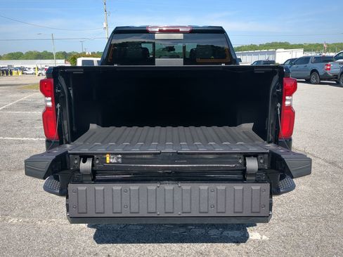 Used 2024 Chevrolet Silverado 1500 LT Trail Boss w/ LT Trail Boss Premium Package image 11