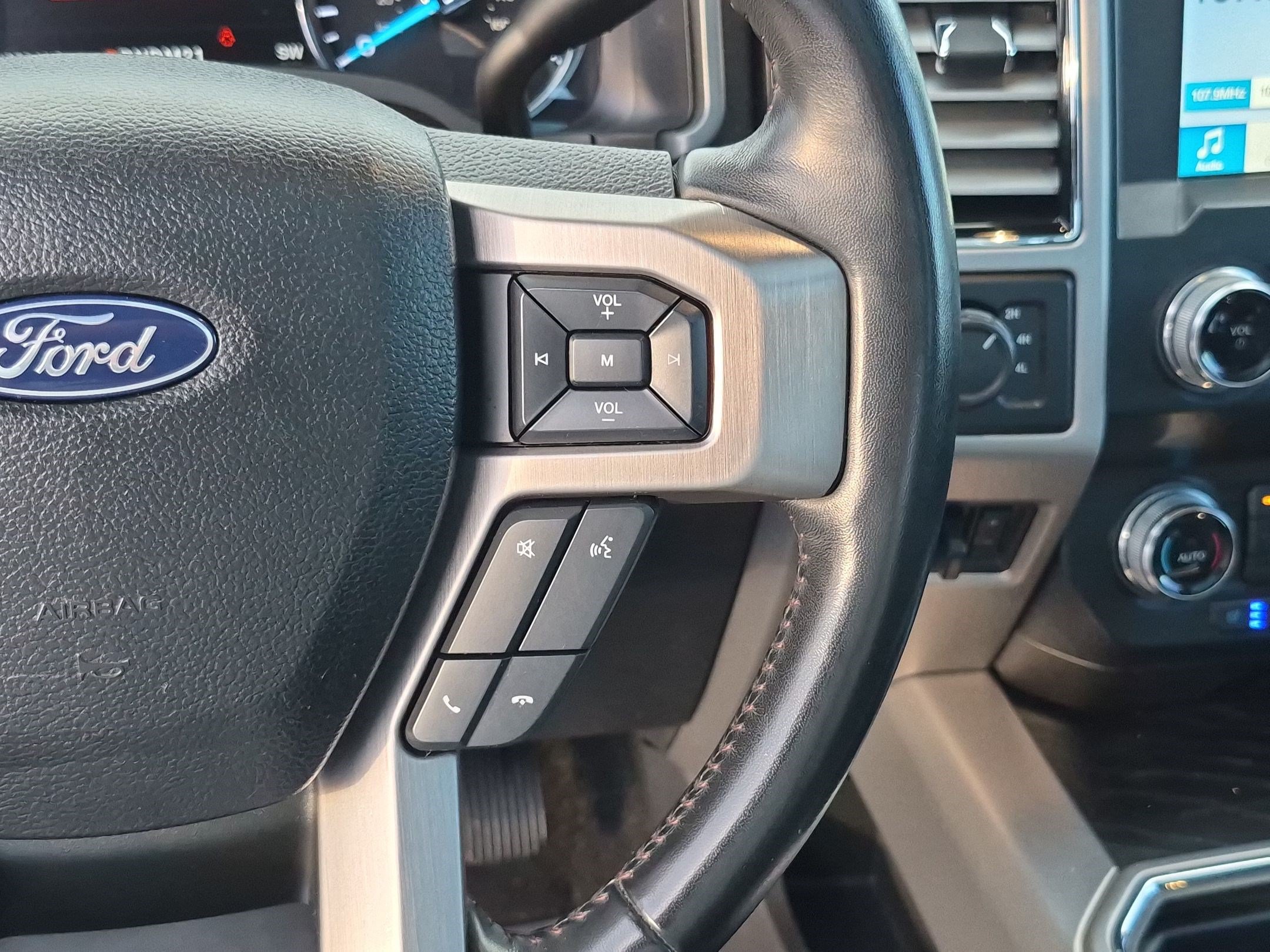 Used 2019 Ford F350 Platinum w/ Platinum Ultimate Package AWD/4WD image 21