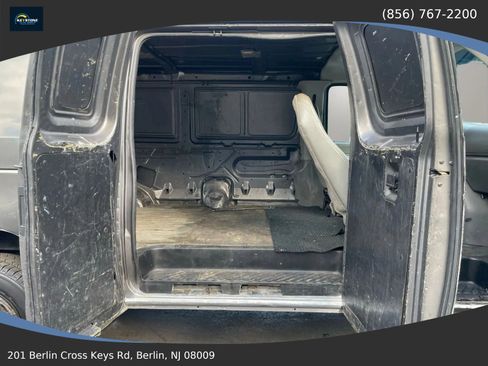 Used 2008 Ford E-350 and Econoline 350 Extended Super Duty RWD image 11