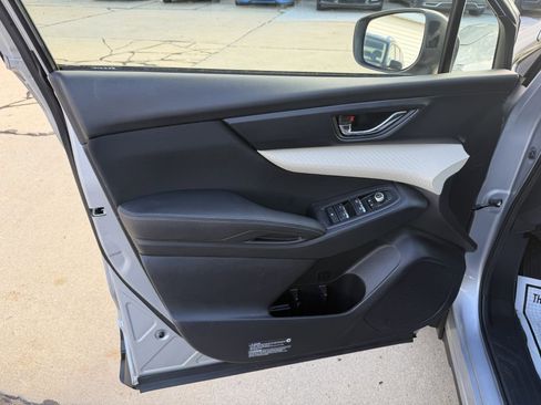 Used 2022 Subaru Ascent Premium w/ Convenience Package image 10