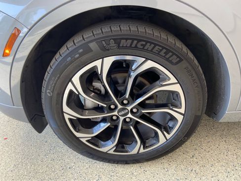 Used 2024 Lincoln Nautilus Reserve w/ Equipment Group 202A image 15