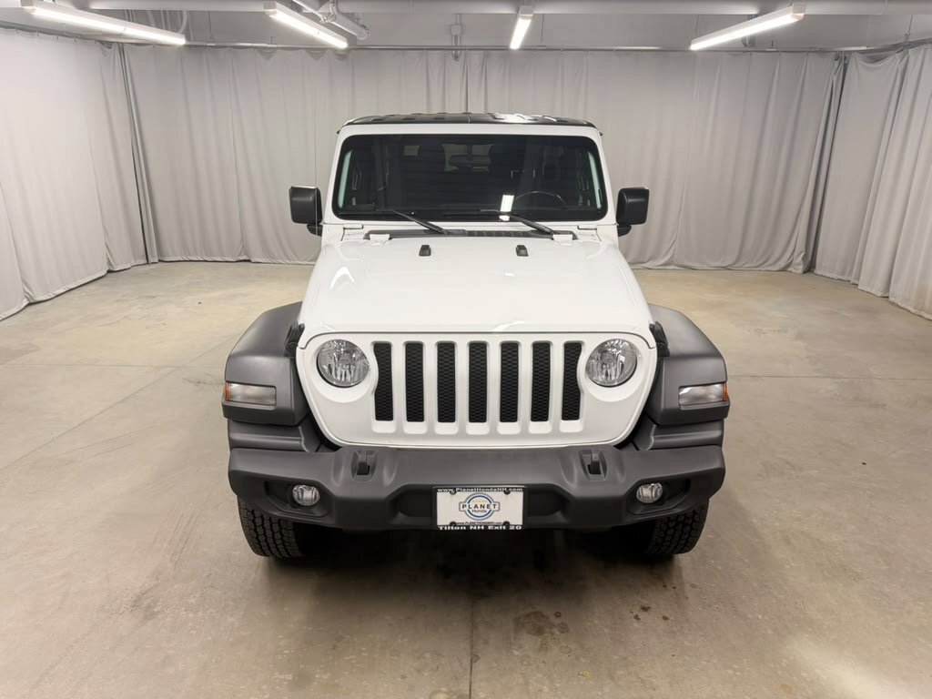 Used 2020 Jeep Wrangler Sport AWD/4WD image 3