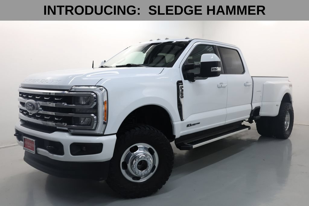 Used 2023 Ford F350 Lariat w/ FX4 Off-Road Package AWD/4WD image 2