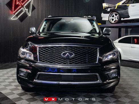 Used 2017 INFINITI QX80 4WD w/ Deluxe Technology Package image 4