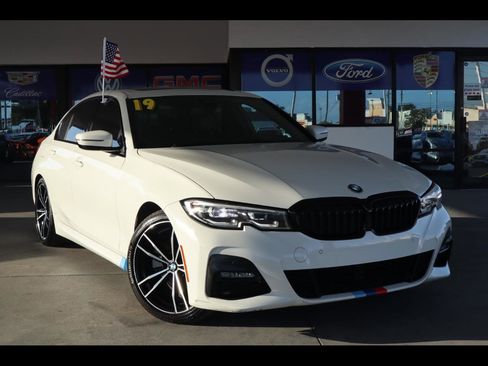Used 2019 BMW 330i Sedan w/ M Sport Package image 1