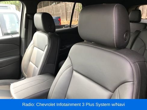 Certified 2023 Chevrolet Traverse LT w/ LT Premium Package AWD/4WD image 5