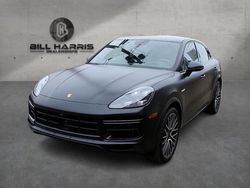 Used 2020 Porsche Cayenne Turbo S AWD/4WD image 1