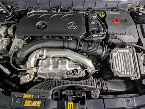 Certified 2025 Mercedes-Benz GLB 250 image 23