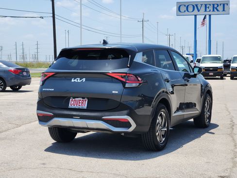 Used 2023 Kia Sportage LX AWD/4WD image 7