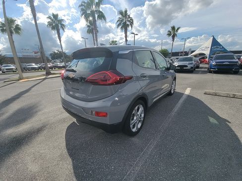 Used 2021 Chevrolet Bolt LT FWD image 6