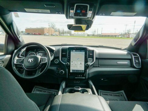 Used 2025 RAM 1500 Big Horn AWD/4WD image 14