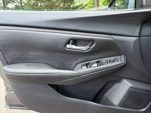 Used 2025 Nissan Sentra SV FWD image 18
