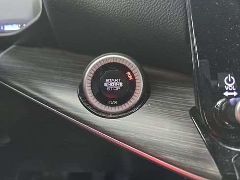 Used 2024 Jeep Wagoneer Series II w/ Flexible Seating Group image 35