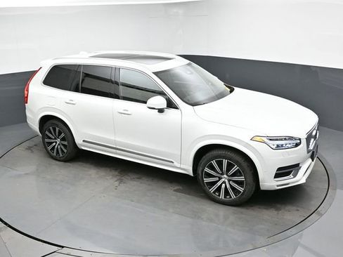 Used 2023 Volvo XC90 B6 Plus w/ Protection Package image 17