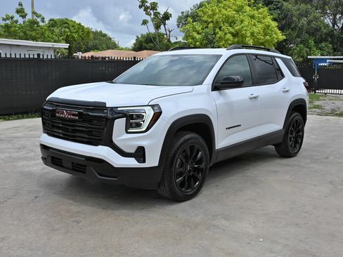 Used 2026 GMC Terrain Elevation w/ Elevation Premium Package FWD image 1