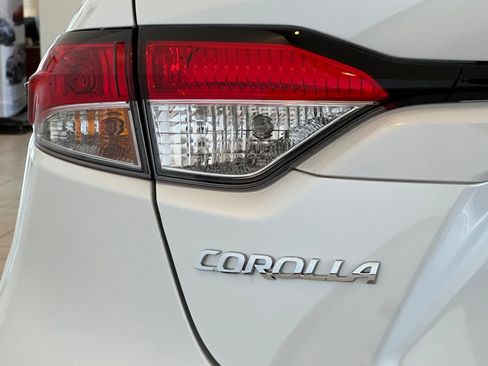 Certified 2026 Toyota Corolla SE w/ SE Package FWD image 26