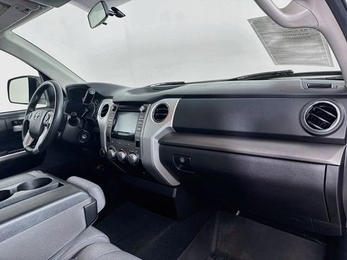 Used 2016 Toyota Tundra SR5 AWD/4WD image 27