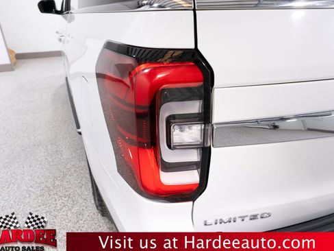 Used 2022 Ford Expedition Max Limited image 9