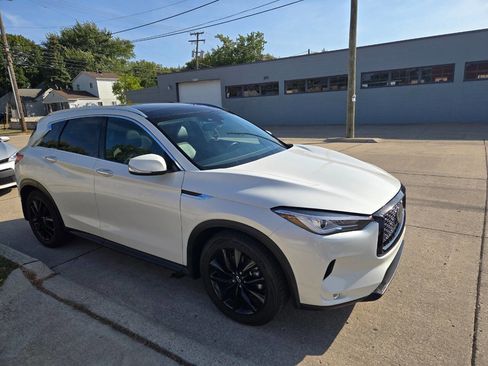 Used 2021 INFINITI QX50 Luxe image 16