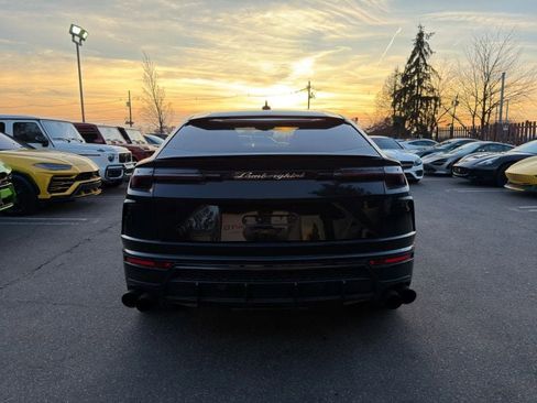 Used 2020 Lamborghini Urus Sport Utility 4D image 5