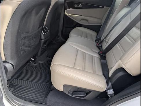 Used 2020 Kia Sorento EX FWD image 10