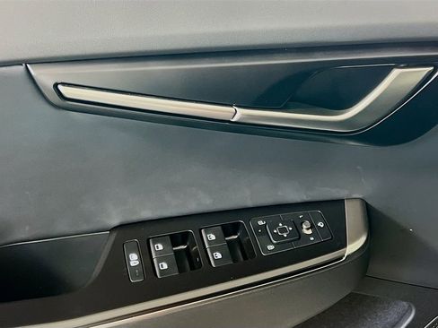 New 2025 Kia EV6 Light image 16