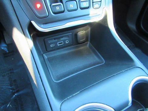 Used 2021 GMC Terrain SLE w/ Driver Convenience Package image 20