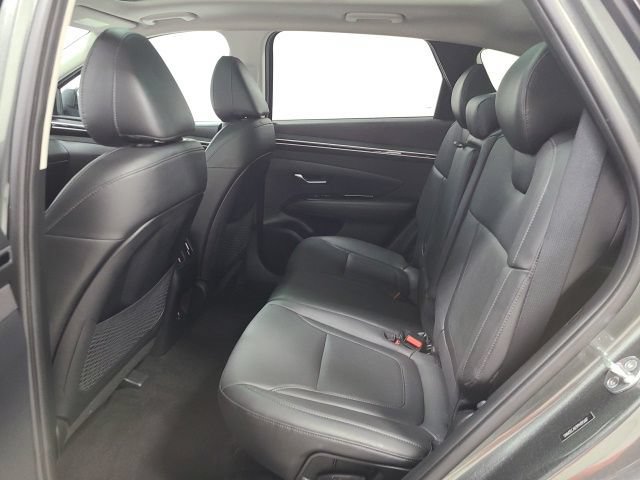 Used 2023 Hyundai Tucson Limited AWD/4WD image 16