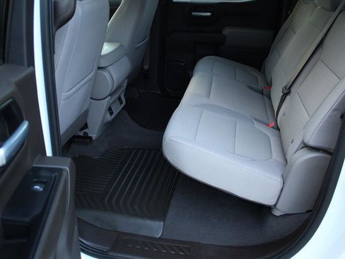 Used 2020 Chevrolet Silverado 1500 LT image 20