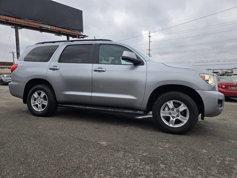 Used 2011 Toyota Sequoia SR5 image 65