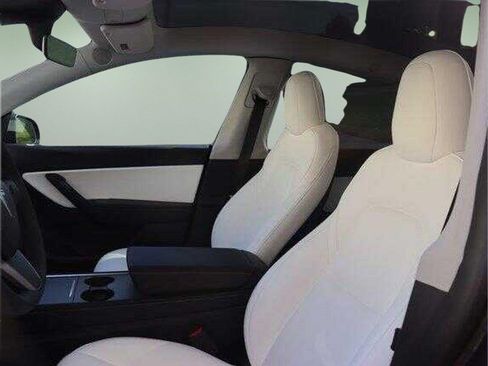 Used 2021 Tesla Model Y Long Range AWD/4WD image 15