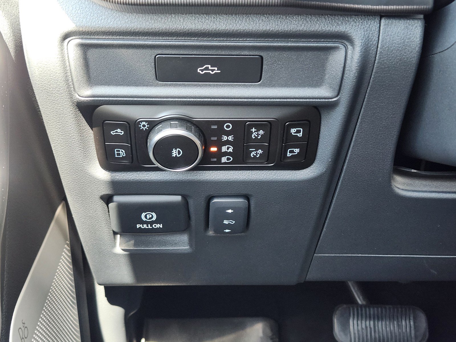 Used 2026 Ford F150 Platinum w/ Equipment Group 702A High AWD/4WD image 19
