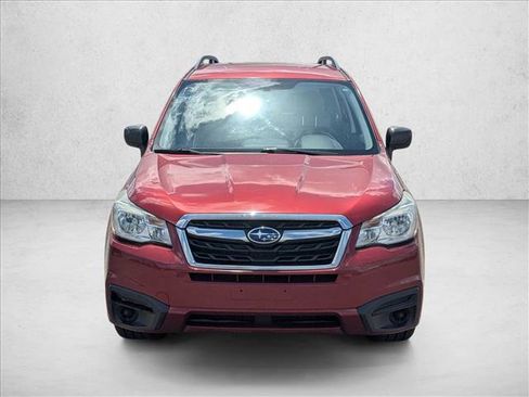 Used 2018 Subaru Forester 2.5i w/ Alloy Wheel Package AWD/4WD image 2