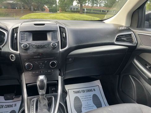 Used 2015 Ford Edge SEL AWD/4WD image 10