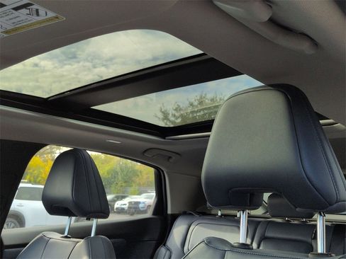 Used 2024 Nissan Ariya AWD image 15