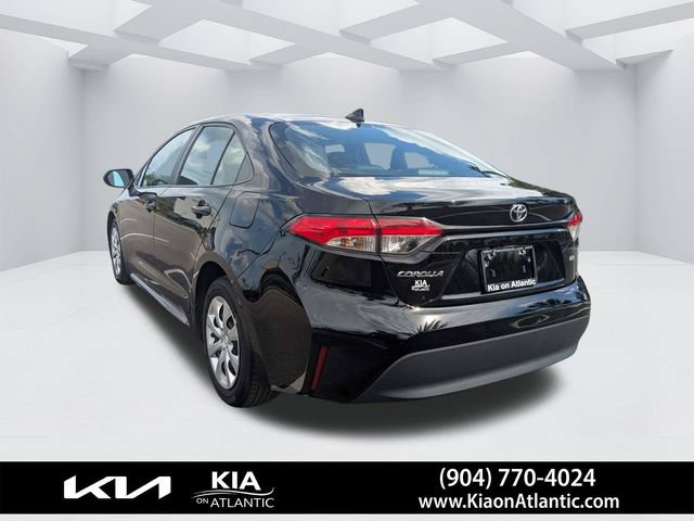 Used 2024 Toyota Corolla LE FWD image 5