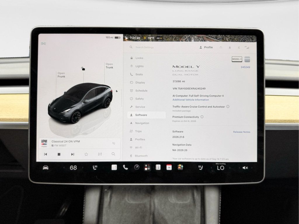 Used 2024 Tesla Model Y Long Range AWD/4WD image 12