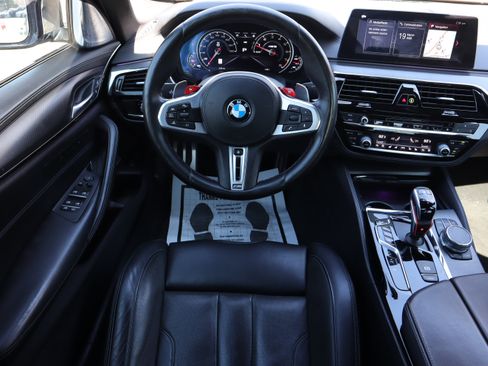Used 2018 BMW M5 w/ Executive Package image 31