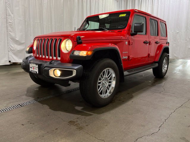 Used 2022 Jeep Wrangler Unlimited Sahara w/ Cold Weather Group AWD/4WD image 26